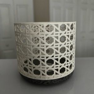 Bath & Body Works White Caned 3-wick Candle Holder- NWT